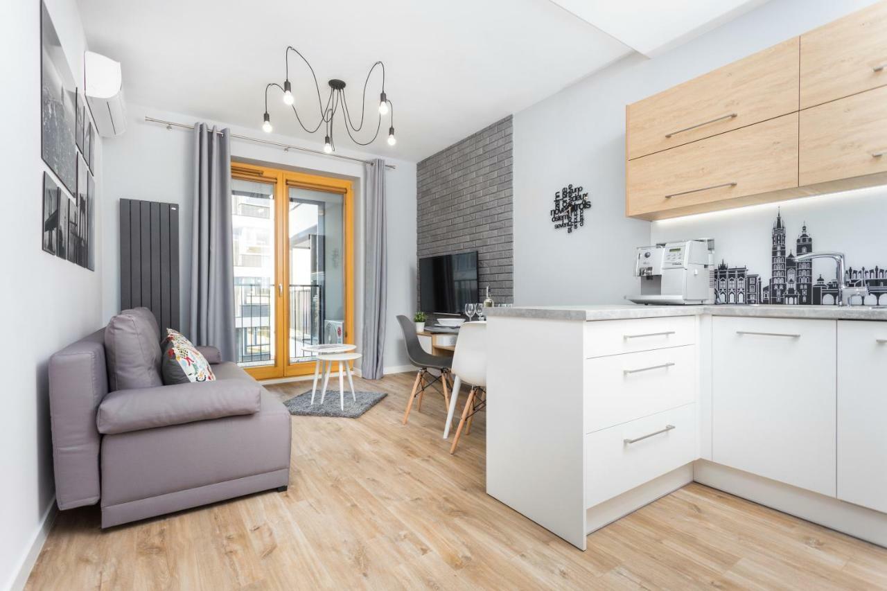 City Of The Kings-Silver Apartment No 2- Lubelska 10 คราคูฟ ภายนอก รูปภาพ